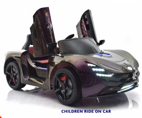 صورة سيارة أطفال